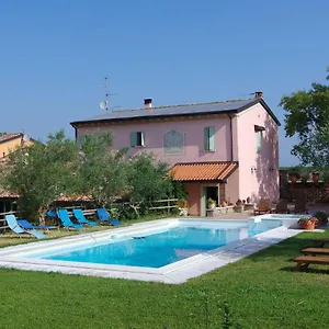 La Casa Del Mandorlo Séjour à la ferme
